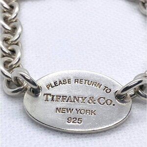 Tiffany & Co Please Return To Tiffany Oval Tag Bracelet. Measures 7.5"  New Vers